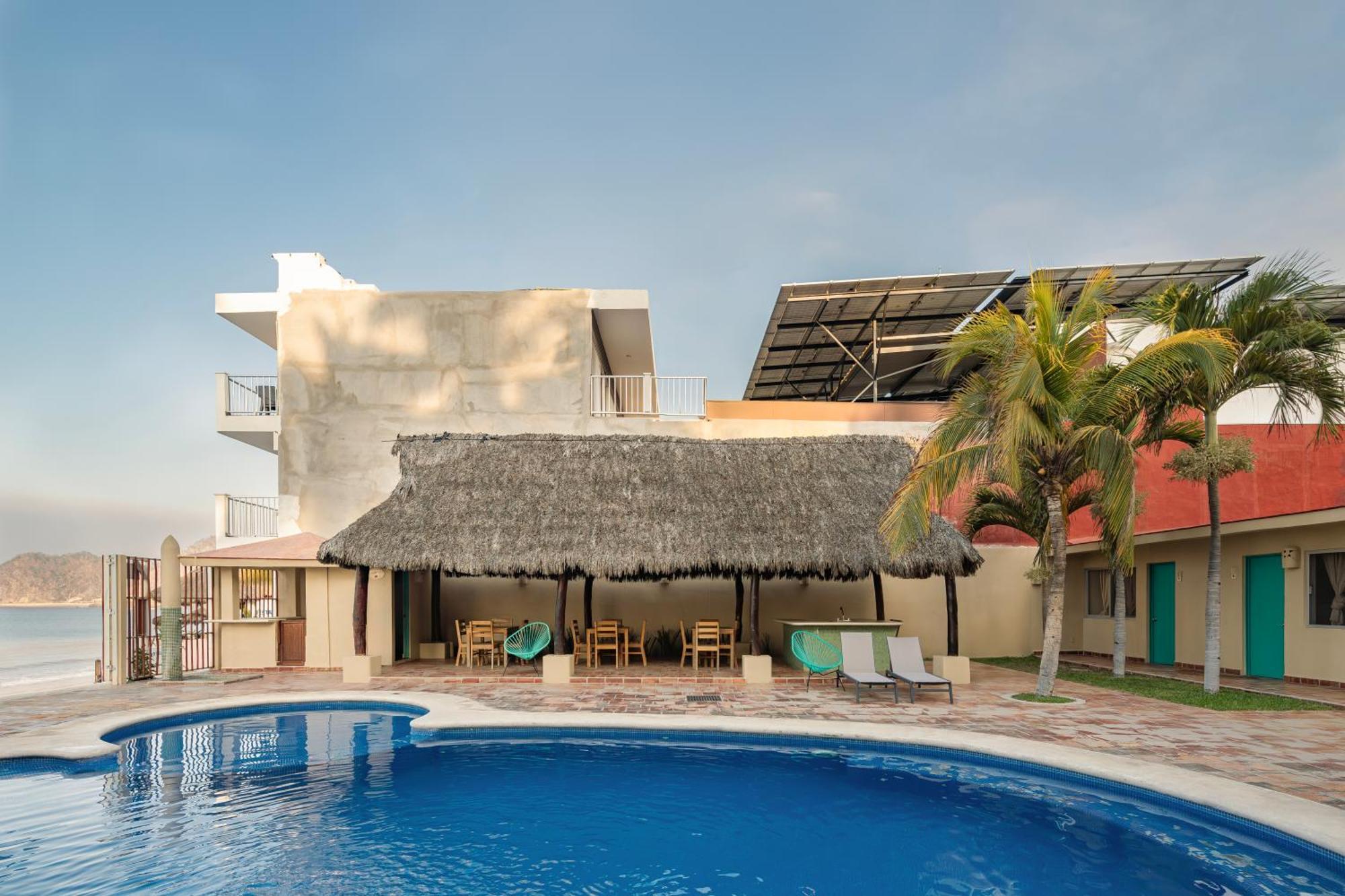 Bungalows Las Arenas Сан-Патрисио-Мелак Экстерьер фото