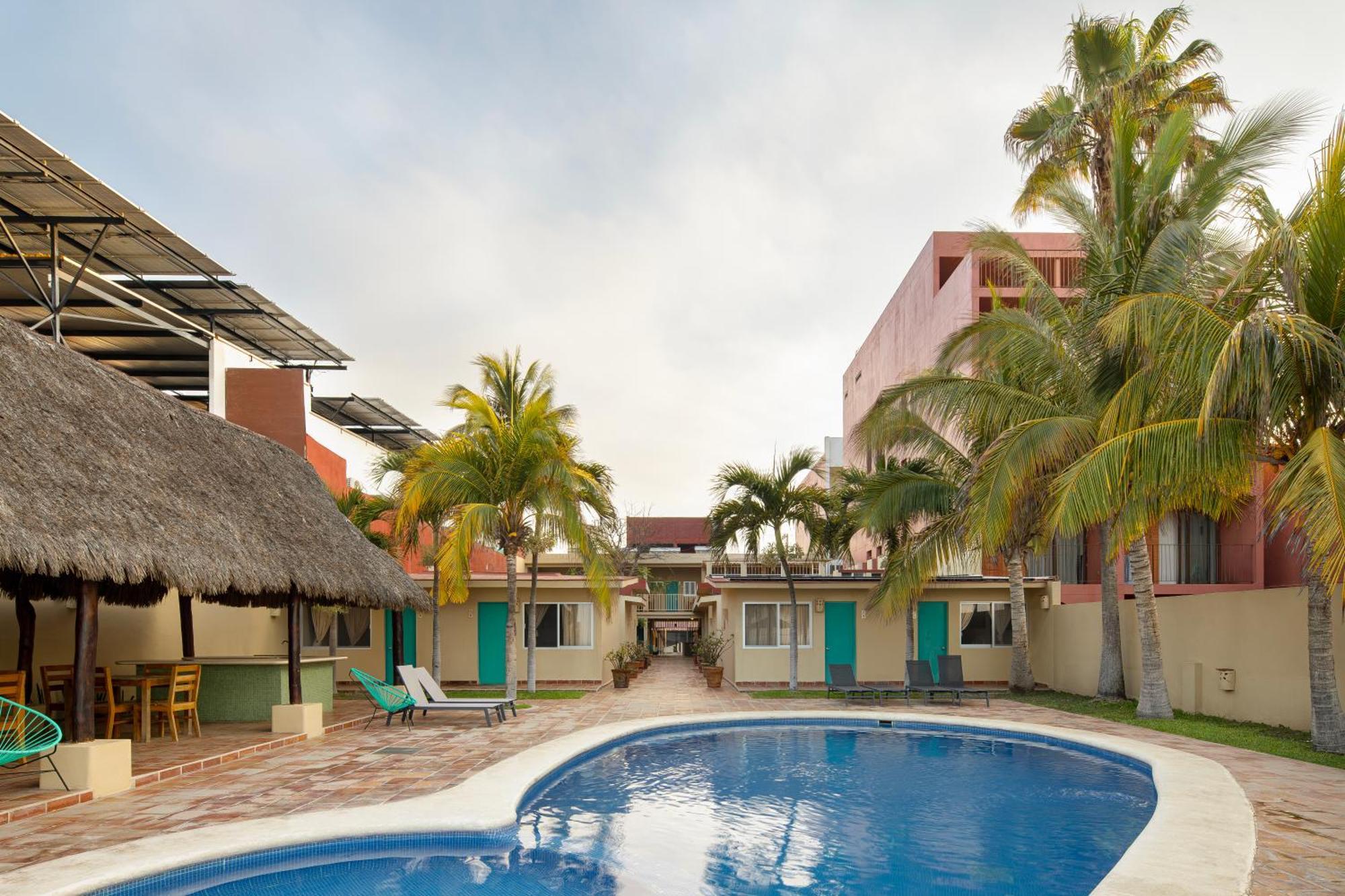 Bungalows Las Arenas Сан-Патрисио-Мелак Экстерьер фото